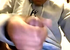 Elijah shoots all over the cam