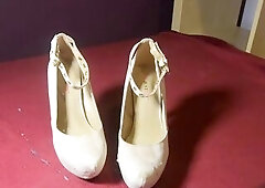Large JIZZ FLOW on Hot JUST FAB plateau pumps