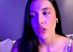 Confident athletic Hanna Miller blowjob video full