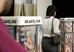 Glory hole surprise for new customer and shemale Natalie Mars liked it