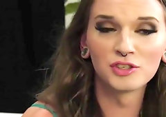 TBabe Jenna Creed finally gets anal by her long time crush customer