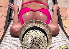 Mom On Wheels - RealityKings with Levi Cash, Mandi Moretti