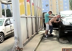 Muscle daddy anal fuck and facial