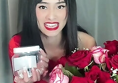 Solo webcam tranny masturbation