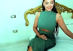 Cute brunette amateur babe sosha masturbating