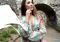 Slim Latina Cutie Kitty Love Fucks With a Stranger Right In the Street & Takes CIM To Earn Money