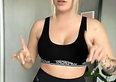 Romy (youtuber) – sport brassiere try on haul