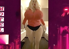 Juggsy nymph In swimsuit