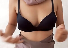 Asian Hijab Women Pinay Masturbate In Call With Boyfriend