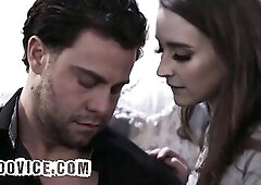 Hawt Waitress Screw With Her Boss Just To Keep the Job