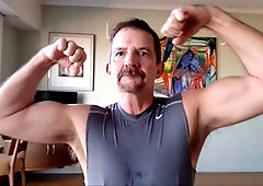 Perverted PapiFachero's post-workout solo session! Gran Jam 5