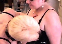 Kinky Lesbian Chicks