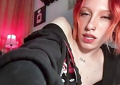 Webcam MILF Beauty Masturbating