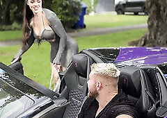 Brunette hottie hopped into a stranger's car, fucking in a parking lot after