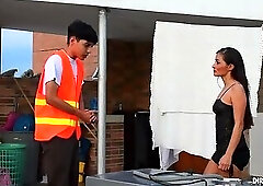 Kathy Lee - DONA DE CASA FODIDA POR ELETRICISTA PARA SER RECOMPENSADA POR SEU TRABALHO