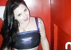 In the little gap I finish myself, suck, screw and still take lots of milk for the cuckold to smack!