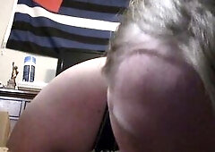 Enby gives sloppy sex toy deepthroat