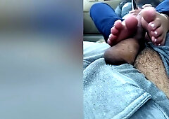 Naughty Amateur Chick Giving Her Tattooed Perfect Footjob In Bed