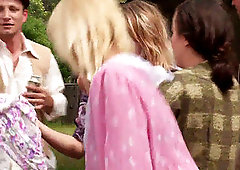 spirited babes gargle and bang two gentlemen outside