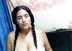 Secretaria Hawt Twerking Disfruta De Una Buena Mamada Y Se Corre En La Cara - Large Booty Y Breasty