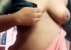 Gouthami reddy manthena wearing blouse & showing milky boobs in bedroom video leaked