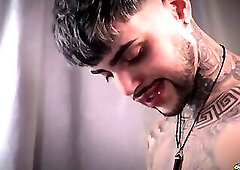 Blowjob Facial Hot Tattooed Stud Inked Mike Using Magic C Sweet Twink Mouth and Covering His Face