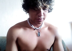 Maluma - my physique with my voice