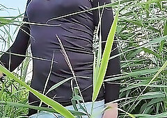 Annemieke CD Flashing and Pissing on the Street