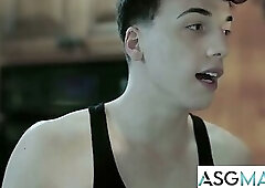 DISRUPTIVE FILMS - Twink Topper GREG MCKEON Pounds Out College Boys COMPILATION