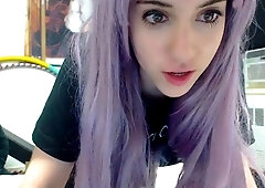 Hot amateur webcam teen masturbates for their fans