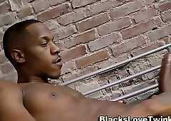 Black dude shoots jizz