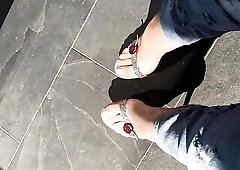 Kylie Jenner Feet Images Compilation (Fantastic Hawt Feet)