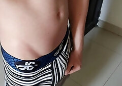 eighteen yr elderly dude milks off