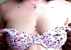 Large Booty Latin chick Clara Lucia Prepares Her Twat For A Hawt Oily Screw - CARNE DEL MERCADO