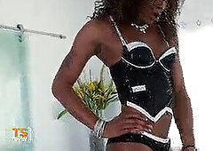 Threesome, brown-haired