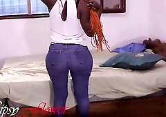 Chubby ebony booty in jeans is hawt to see