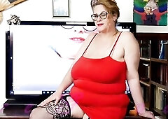 That Babe likes anal lessons and cum on her glasses