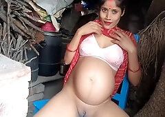 The Bihari Girl Went The Roof And Was Pressing Something And Fingrring Her Pussy