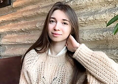 I met a popular porn model on Tinder