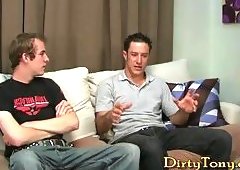 Hot Licking Grows Into Banging