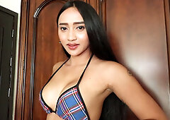 Buxxom Asian ladyboy babe amazing sex with a big white shaft