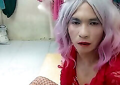 Transgender Oanh Le wears sexy clothes porn selfie with a homemade cuff