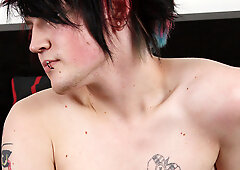 Gorgeous Louis Beats His Emo Meat - Louis Phantom Jerks