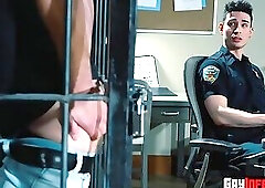 Gay perp gets his ass fistfucked by Officer hardcore