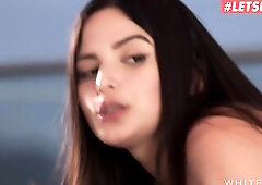 See now: Ariana Van X has romantic sex on vacation