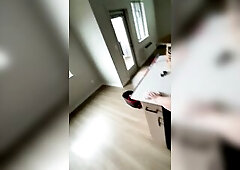 Empty apartment trip lead to a quickie