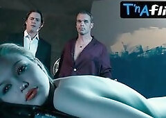 Ivy Levan Breasts,  Bush Scene  in Drop Dead Gorgeous