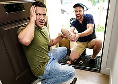 Dominic Pacifico fucks Casey Jack in an upside-down position