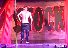 Muscle Guy Solo Stripping