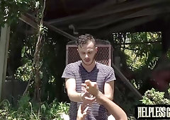 Bondaged Valentino Nappi facialized after railing manmeat in truck